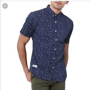 7 Diamonds floral button down cotton